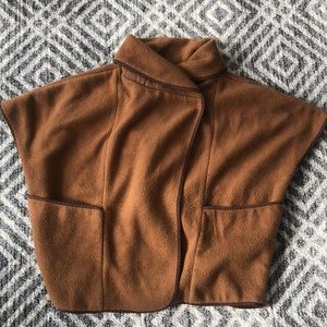 Brown (women’s) poncho